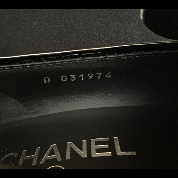 Chanel patent leather black & white oxfords - Picture 5 of 8